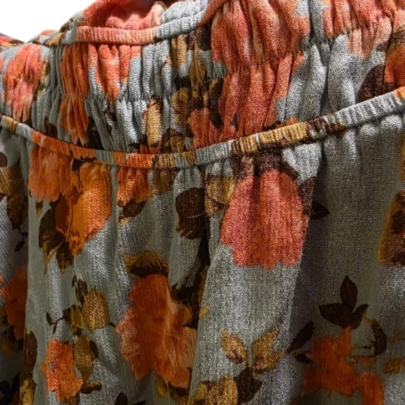 Torrid Babydoll Gauze Short Flutter Sleeve Top Light Blue Pink Floral - Picture 6 of 8